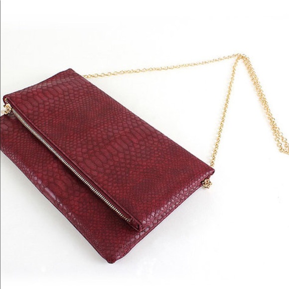 Snakeskin Design Folded Clutch - Picture 2 of 3